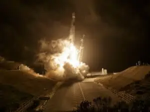DART lifts off on a SpaceX Falcon 9 rocket gor impact Dimorphos asteroid