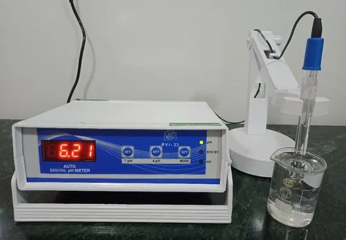 pH meter using for measuring type of water